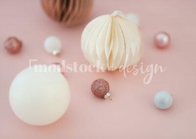 Ornaments and Baubles 19