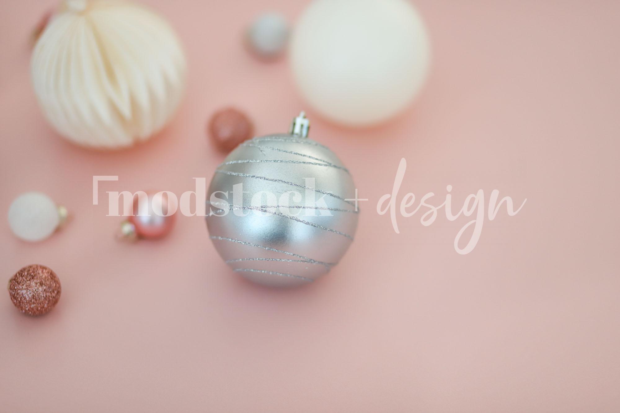 Ornaments and Baubles 38