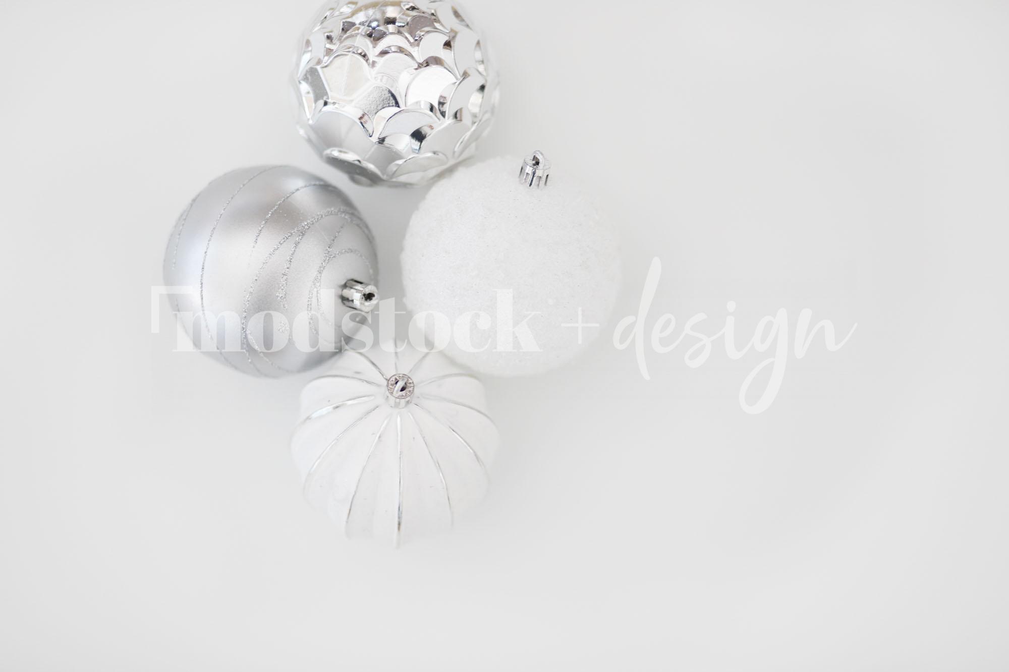 Ornaments and Baubles 44