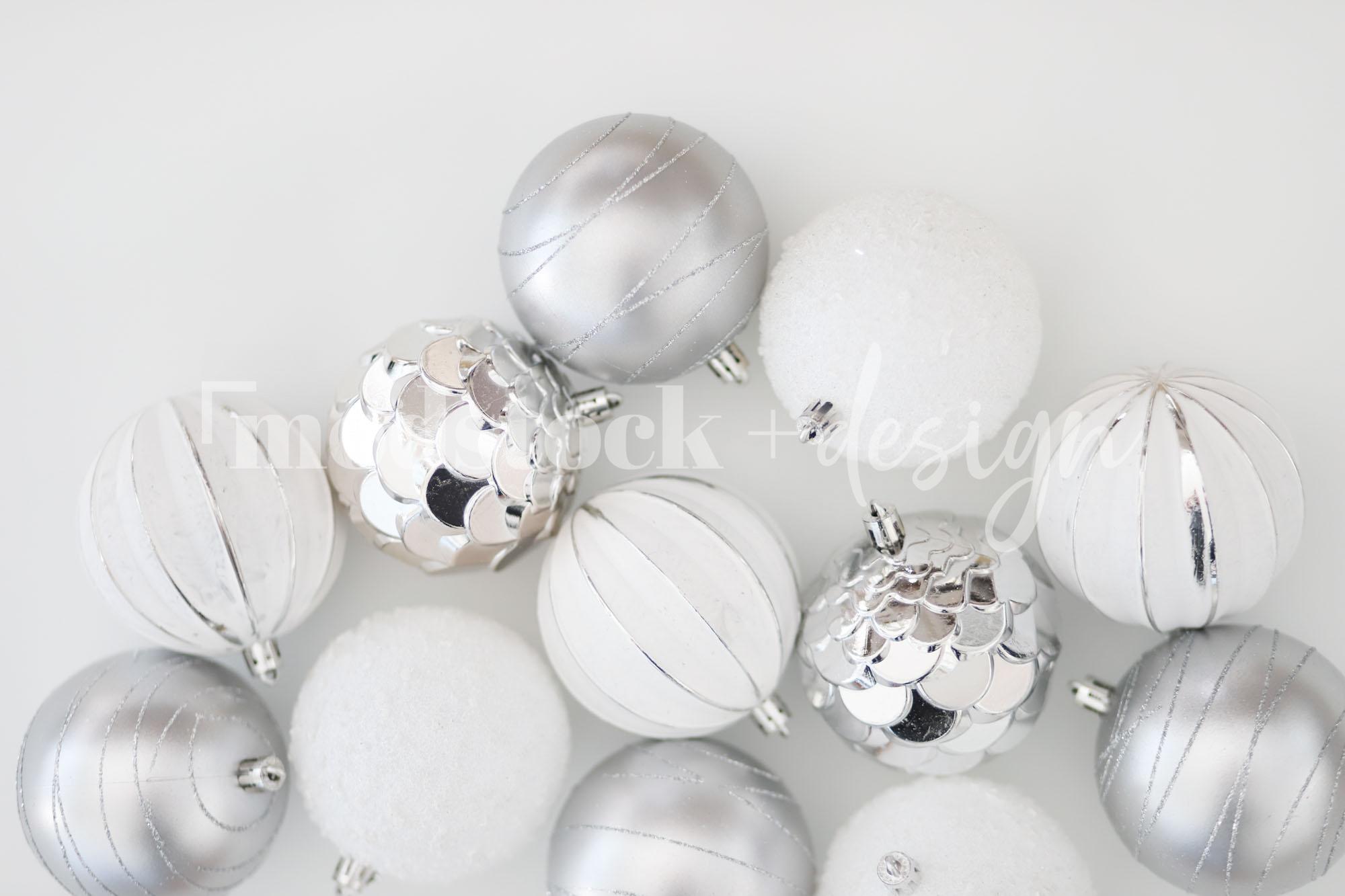 Ornaments and Baubles 08