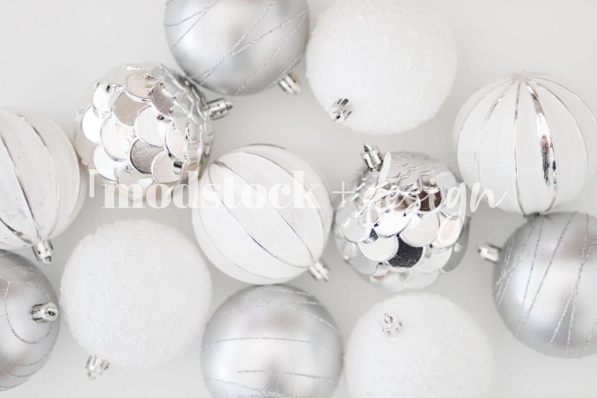 Ornaments and Baubles 09